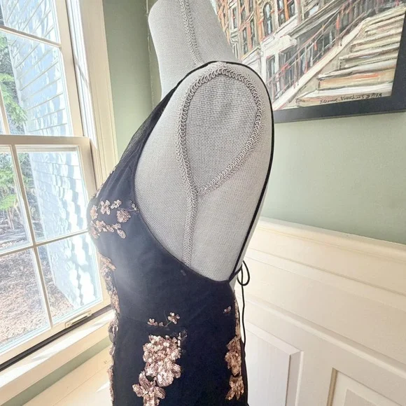 Simplee Rose gold Sequin plunge v-neckline backless mermaid dress in Black - Picture 6 of 8